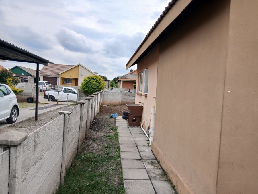2 Bedroom Property for Sale in Freedom Park A North West